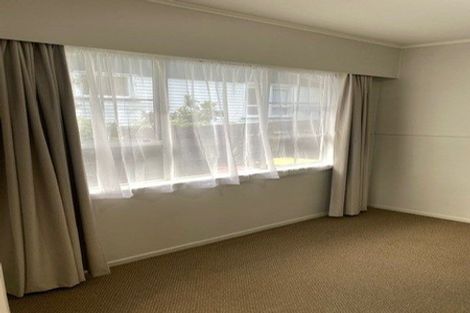 Photo of property in 18 Whakawhiti Street, Marfell, New Plymouth, 4310