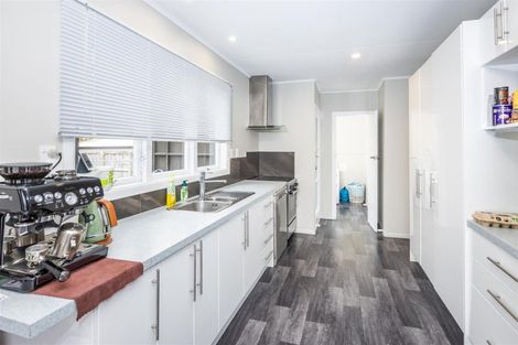 Photo of property in 16 Caernarvon Street, Dinsdale, Hamilton, 3204