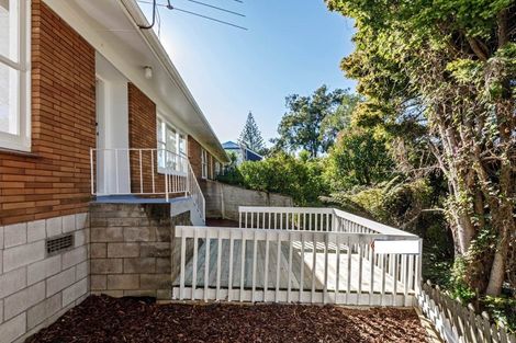 Photo of property in 2/28 Gordon Avenue, Milford, Auckland, 0620