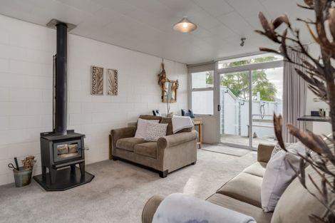 Photo of property in 4 Tahara Crescent, Mount Maunganui, 3116