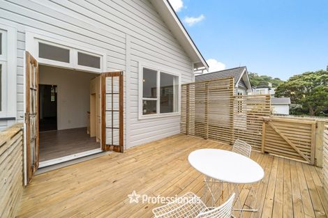 Photo of property in 79 Queens Drive, Lyall Bay, Wellington, 6022