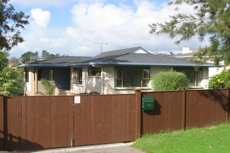 Photo of property in 331 East Coast Road, Mairangi Bay, Auckland, 0630