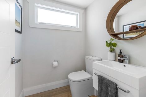 Photo of property in 32 Garnet Road, Westmere, Auckland, 1022