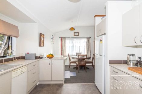 Photo of property in 4/109 Don Buck Road, Massey, Auckland, 0614
