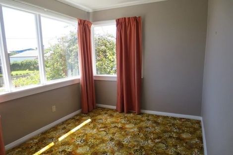 Photo of property in 51 Gaine Street, New Plymouth, 4310