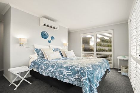 Photo of property in 46 Esplanade, Kaka Point, 9271