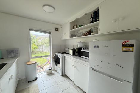Photo of property in 2/11 Simon Ellice Drive, Bayview, Auckland, 0629