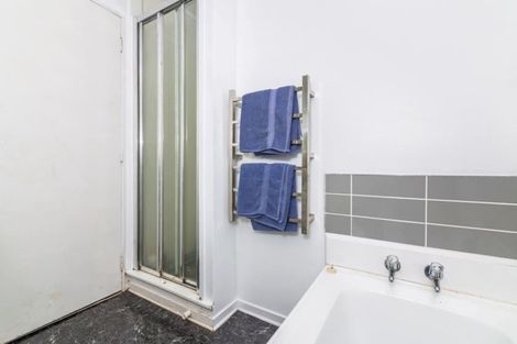 Photo of property in 24 Newberry Place, Richmond Heights, Taupo, 3330