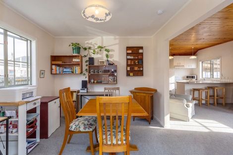 Photo of property in 68a Pembroke Street, Carterton, 5713