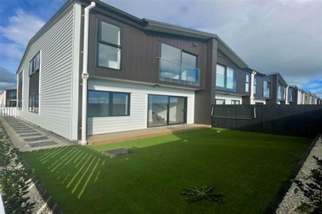 Photo of property in 75 Whare Kauri Road, Papakura, 2110