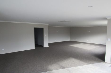 Photo of property in 15 Victoria Street, Hawera, 4610