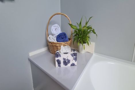 Photo of property in 26 Whaka Street, Maungaturoto, 0520