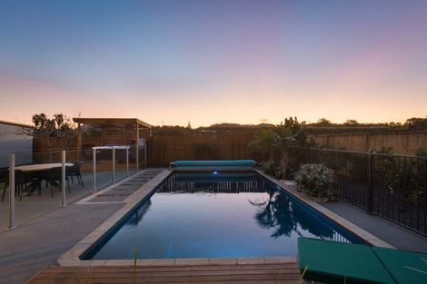 Photo of property in 12 Sandleigh Drive, Athenree, Waihi Beach, 3177