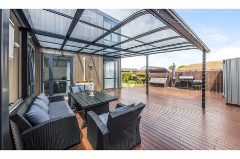 Photo of property in 14 Te Aparangi Road, Papakura, 2110