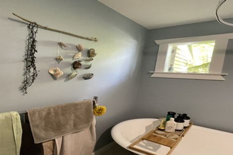 Photo of property in 22 St Michaels Avenue, Point Chevalier, Auckland, 1022