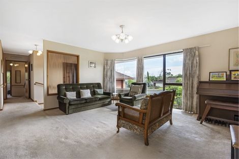 Photo of property in 10 Meadowland Drive, Somerville, Auckland, 2014