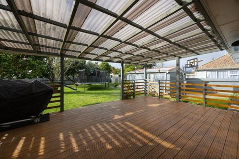 Photo of property in 38 Crewe Crescent, Hokowhitu, Palmerston North, 4410