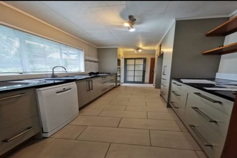 Photo of property in 14 Annison Avenue, Glen Eden, Auckland, 0602