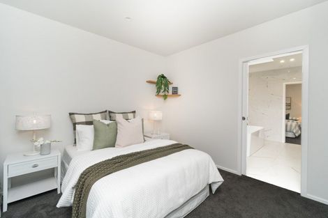 Photo of property in 44 Vaucluse Heights, Fitzherbert, Palmerston North, 4410