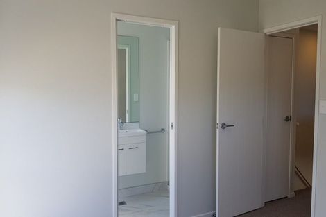 Photo of property in 1/51 Wharf Road, Te Atatu Peninsula, Auckland, 0610