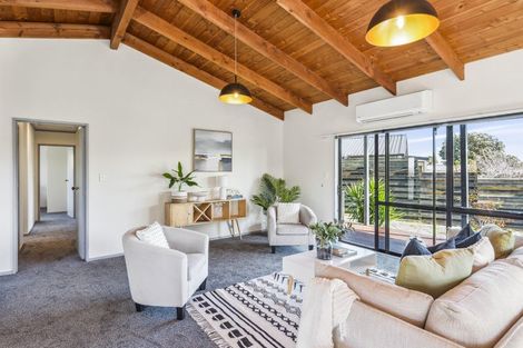 Photo of property in 50 Langdale Avenue, Paraparaumu, 5032