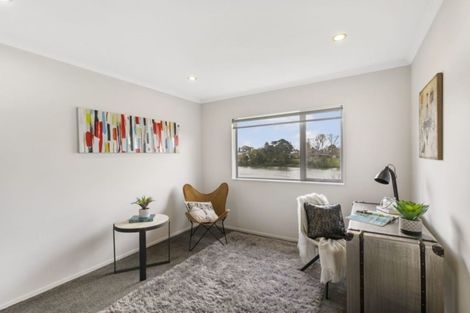 Photo of property in 2f Wood Street, Papakura, 2110