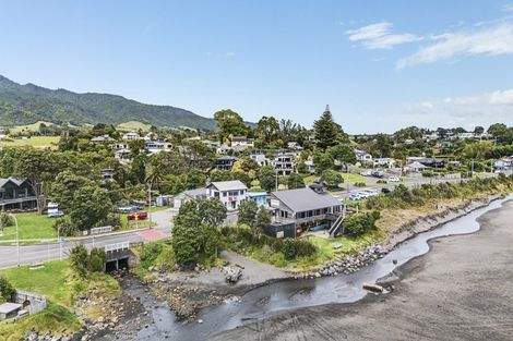 Photo of property in 43 Messenger Terrace, Oakura, 4314