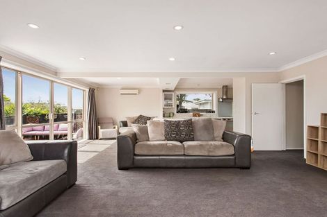 Photo of property in 66 Bickerton Street, Wainoni, Christchurch, 8061