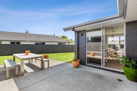 Photo of property in 26 Fernbrook Drive, Hurworth, New Plymouth, 4310