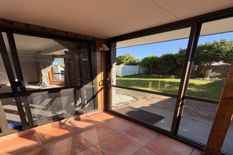 Photo of property in 2/38 Chipping Lane, Redwood, Christchurch, 8051