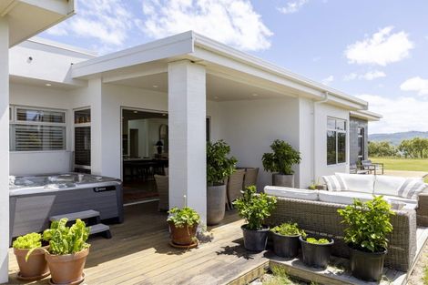 Photo of property in 8 Kuiwai Drive, Rainbow Point, Taupo, 3330