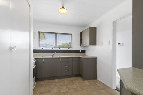 Photo of property in 50b Whites Line West, Woburn, Lower Hutt, 5010