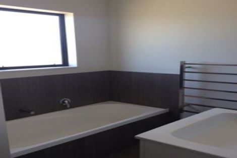 Photo of property in 4 Koko Mews, Mangere Bridge, Auckland, 2022