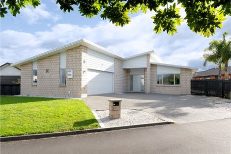 Photo of property in 16 Cole Thomas Place, Huntington, Hamilton, 3210