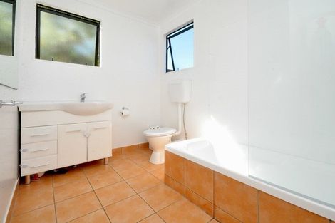 Photo of property in 18 Blumhardt Place, Avondale, Auckland, 1026