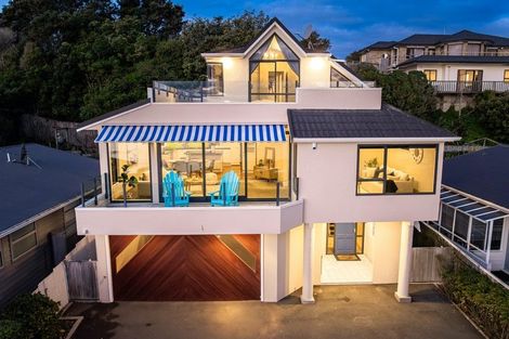 Photo of property in 24 Sunset Parade, Plimmerton, Porirua, 5026