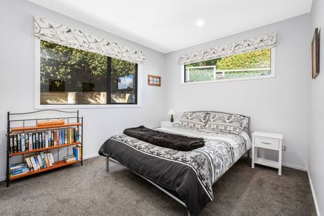 Photo of property in 6 Hollyford Place, Aotea, Porirua, 5024