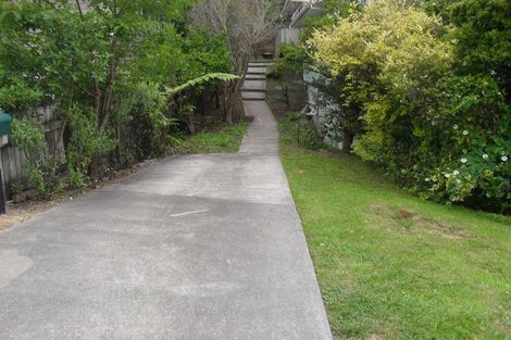 Photo of property in 54 Lincoln Avenue, Tawa, Wellington, 5028