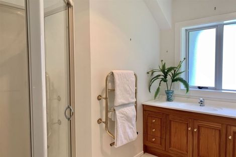 Photo of property in 10 Winslow Street, Burnside, Christchurch, 8053