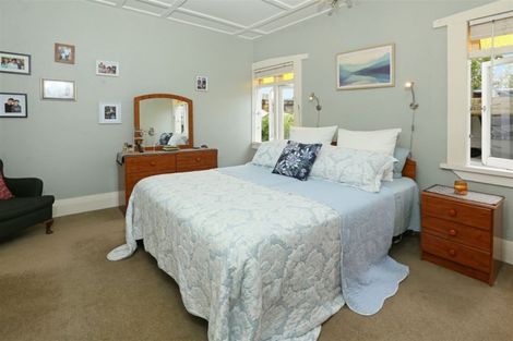 Photo of property in 249a Great North Road, Henderson, Auckland, 0612