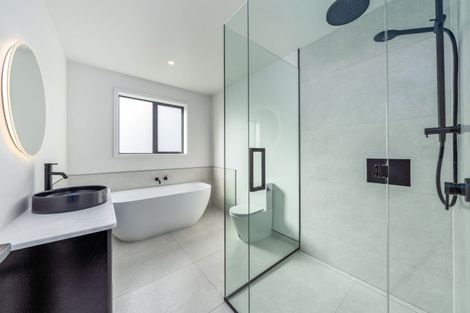 Photo of property in 30 Carrickmore Crescent, Wanaka, 9305