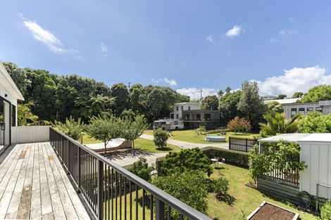 Photo of property in 18-22 Dixon Street, Oakura, 4314