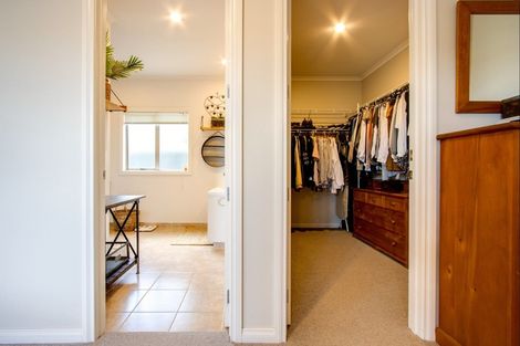 Photo of property in 19 Fairview Place, Havelock North, 4130