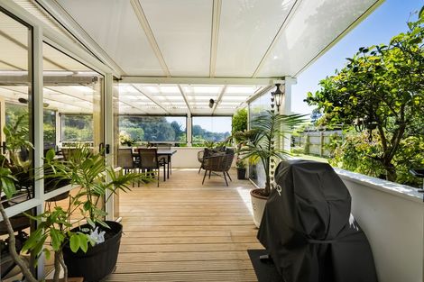 Photo of property in 22 Awanui Street, Merrilands, New Plymouth, 4312