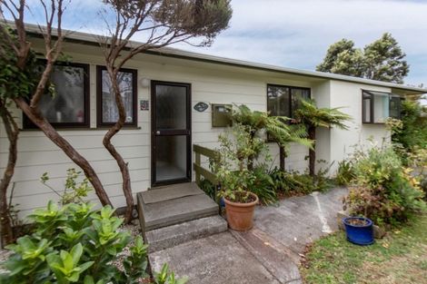 Photo of property in 151 Mark Avenue, Grenada Village, Wellington, 6037