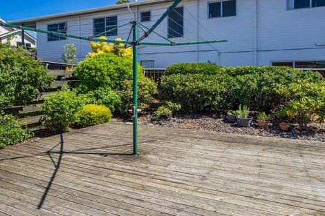 Photo of property in 37 Akaroa Drive, Maupuia, Wellington, 6022
