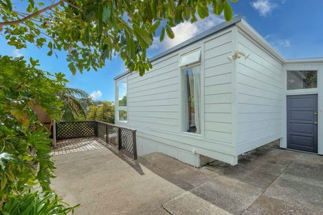 Photo of property in 1a Woodstock Terrace, Tawa, Wellington, 5028