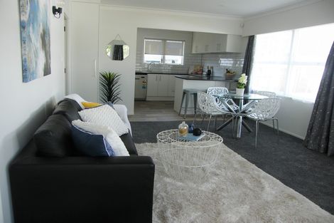 Photo of property in 1/150 Porchester Road, Papakura, 2110