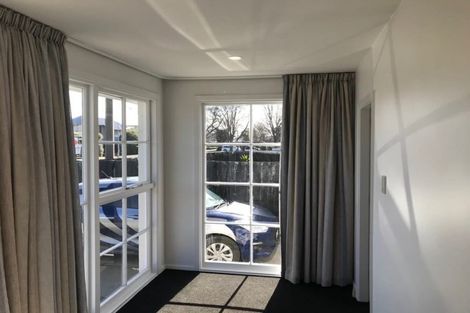 Photo of property in 30 Whitmore Street, Edgeware, Christchurch, 8013