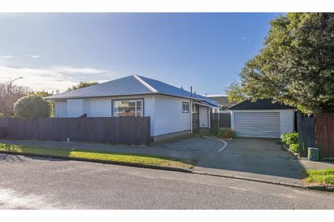 Photo of property in 94 Racecourse Road, Sockburn, Christchurch, 8042